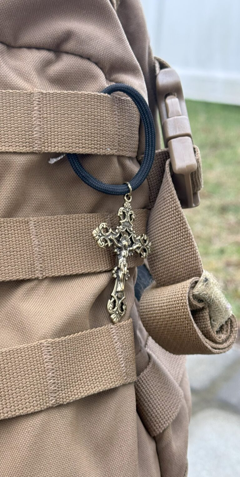 Crucifix 2 3